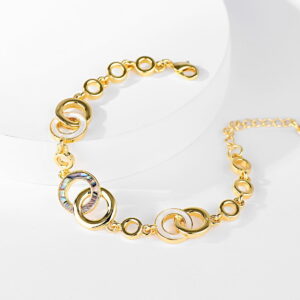 Hannah Bracelet in Gold